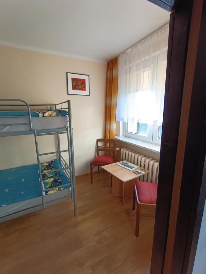 Mieszkanie W Centrum Kłodzko Esterno foto
